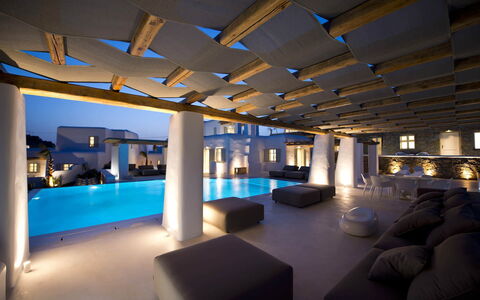 Villa Opallia: Blauw, Zwembad, Toevlucht, Hotel, Villa, Thermae, Stoel, Eco Hotel, Ontwerp, Binnenplaats