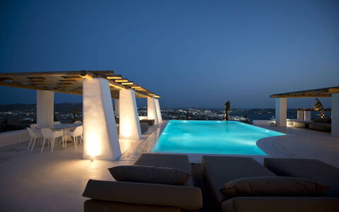 Villa Opallia: Zwembad, Appartement, Toevlucht, Hotel, Balkon, Villa, Stoel, Condominium, Schaduw, Ontwerp