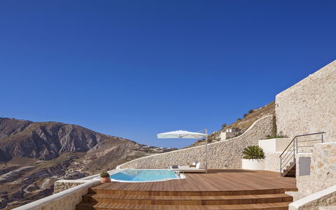 Villa Orestis: Bergketen, Zwembad, Badplaats, Toevlucht, Villa, Penthouse, Balkon, Buitenmeubels