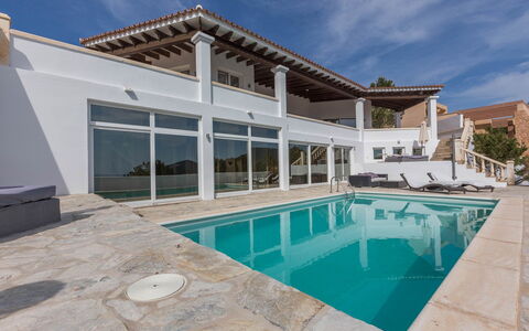 Villa Orion: Zwembad, Huis, Samengesteld Materiaal, Landgoed, Toevlucht, Villa, Schaduw, Balkon, Herenhuis, Ontwerp