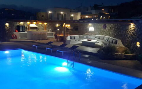 Villa Pirgi: Zwembad, Toevlucht, Waterpartij, Vrije Tijd, Nacht, Buitenmeubels, Hotel, Badplaats, Eco Hotel, Landschap Verlichting