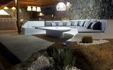 Villa Pirgi: Meubilair, Buitenmeubels, Bankstel, Schaduw, Woonkamer, Ontwerp, Natuurlijk Materiaal, Outdoor Structuur, Patio