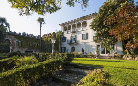Villa Romantica: Struik, Landgoed, Hacienda, Herenhuis, Tuin, Gazon, Werf, Binnenplaats, Villa, Landscaping