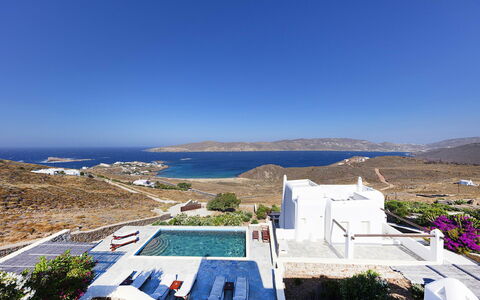 Villa Tychi: Zwembad, Appartement, Toevlucht, Landgoed, Villa, Penthouse, Eco Hotel, Badplaats, Hotel