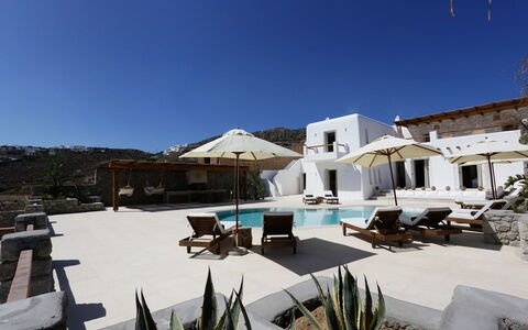 Villa Veneta: Bergketen, Buitenmeubels, Toevlucht, Villa, Zwembad, Eco Hotel, Paraplu, Badplaats, Hotel