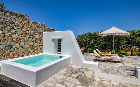 Guest House Sorokos: Zwembad, Toevlucht, Ontwerp, Villa, Eco Hotel, Tegel