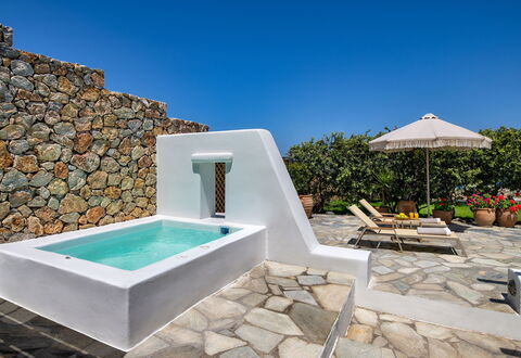 Guest House Sorokos: Zwembad, Toevlucht, Ontwerp, Villa, Eco Hotel, Tegel