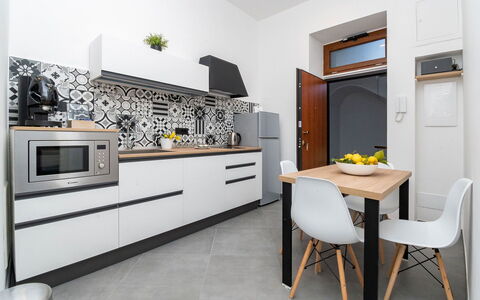 Apartment Vittoria: Interieur Ontwerp, Keuken, Meubilair, Flooring, Countertop, Verdieping, Huis, Toestel Van De Keuken, Kamer, Cabinetry