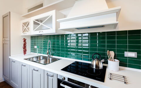 Interno Sorrentino: Keuken, Toestel Van De Keuken, Countertop, Fornuis, Major Appliance, Interieur Ontwerp, Gasfornuis, Fornuis, Cooktop, Tegel