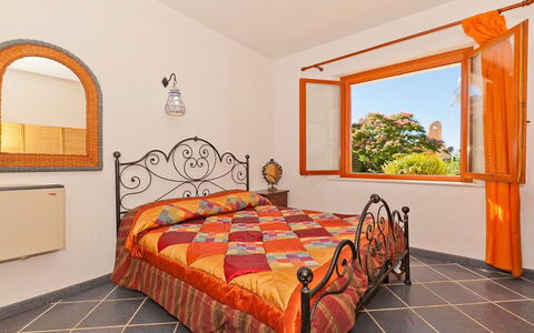 Villa Lo Capo: Meubilair, Interieur Ontwerp, Flooring, Hout, Verdieping, Plafond, Bed, Kamer, Slaapkamer, Verlichting