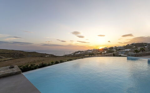 The Mykonian Castle: Blauw, Horizon, Zwembad, Schemer, Avond, Zonsopkomst, Zonsondergang, Toevlucht, Badplaats