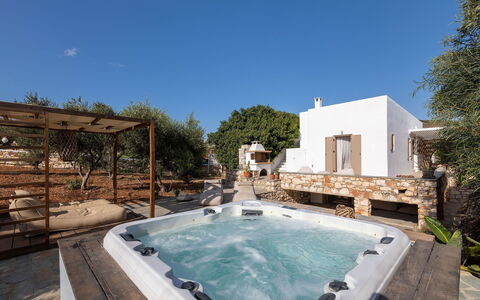 Villa Ayra: Toevlucht, Buitenmeubels, Stoel, Zwembad, Ligstoel, Eco Hotel, Villa