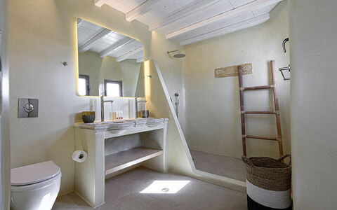 Villa Valentine: Muur, Flooring, Loodgieterswerkinrichting, Verdieping, Interieur Ontwerp, Plafond, Badkamer, Verlichting, Kamer, Loodgieter