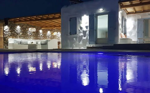 Villa Elmas: Blauw, Zwembad, Toevlucht, Hotel, Villa