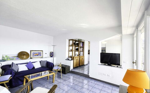 Casa Lubrense: Meubilair, Interieur Ontwerp, Flooring, Muur, Verdieping, Bankstel, Kamer, Plafond, Woonkamer, Appartement