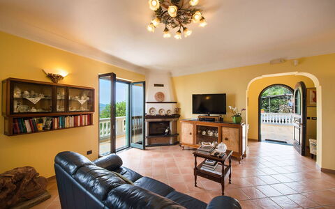 Villa Tortuga: Meubilair, Interieur Ontwerp, Flooring, Verdieping, Plafond, Kamer, Hout, Verlichting, Woonkamer, Bankstel