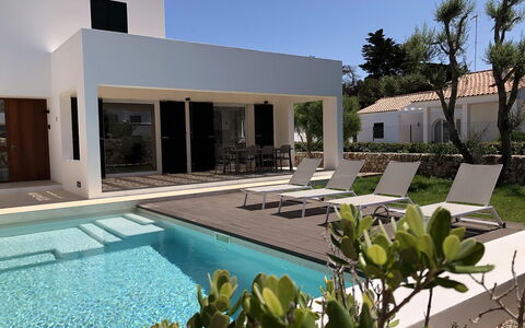 Nure Villa 2: Zwembad, Woongebied, Huis, Huis, Deur, Landgoed, Toevlucht, Samengesteld Materiaal, Schaduw, Eco Hotel
