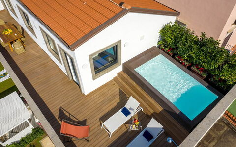 The Ivy Penthouse: Zwembad, Huis, Samengesteld Materiaal, Toevlucht, Landgoed, Vrije Tijd, Eco Hotel, Balkon, Villa, Hotel