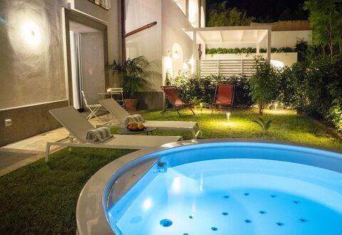 Suite Plumbago: Zwembad, Toevlucht, Ontwerp, Kamerplant, Hotel, Buitenmeubels, Eco Hotel, Landschap Verlichting, Binnenplaats