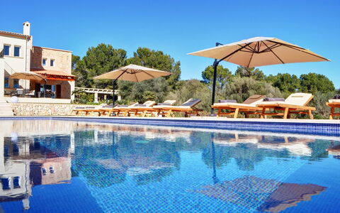 Can Mako: Buitenmeubels, Zwembad, Toevlucht, Paraplu, Vrije Tijd, Ligstoel, Boot, Watercraft, Villa, Hotel
