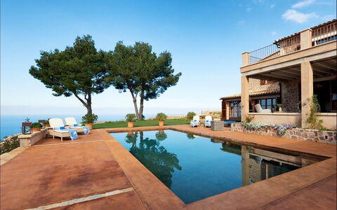 Villa Gem: Zwembad, Toevlucht, Eco Hotel, Villa, Landgoed, Landscaping, Badplaats, Buitenmeubels, Hotel, Ligstoel