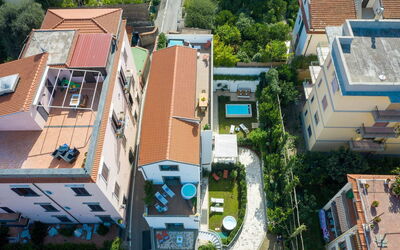 The Ivy Villa