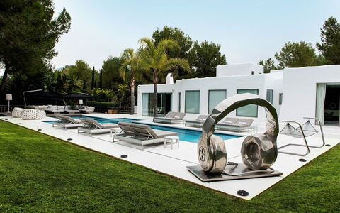 Villa Sound: Zwembad, Tuin, Toevlucht, Schaduw, Landscaping, Buitenmeubels, Vrije Tijd, Landgoed, Gazon
