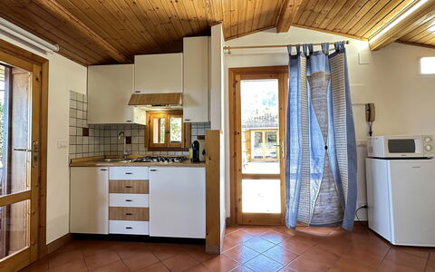 Casa Sally: Hout, Plafond, Interieur Ontwerp, Meubilair, Flooring, Keuken, Verdieping, Huis, Kamer, Major Appliance