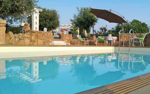Villa la Rezza: Zwembad, Toevlucht, Waterpartij, Schaduw, Eco Hotel, Paraplu, Bloempot, Hacienda, Landscaping, Ontwerp