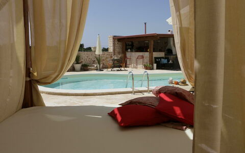 Masseria San Michele: Zwembad, Toevlucht, Buitenmeubels, Schaduw, Paraplu, Stoel, Eco Hotel, Outdoor Structuur, Hotel, Badplaats