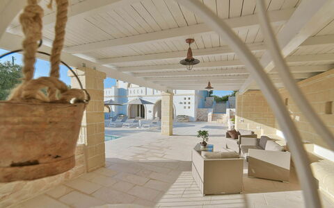 Masseria Ostuni: Schaduw, Ontwerp, Tegel, Daylighting, Villa, Hotel, Zwembad