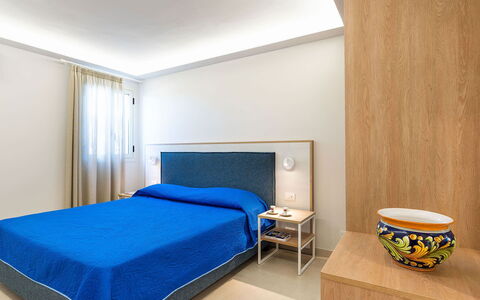 La Rosa dei Venti: Flooring, Interieur Ontwerp, Meubilair, Verdieping, Hout, Plafond, Slaapkamer, Kamer, Huis, Bed