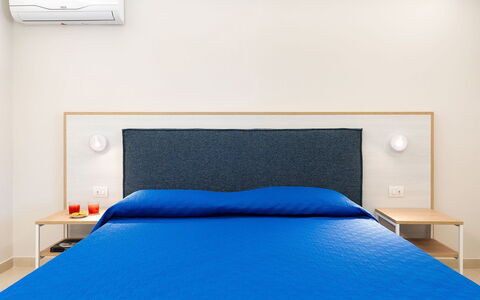 La Rosa dei Venti: Interieur Ontwerp, Slaapkamer, Verdieping, Flooring, Meubilair, Bed, Laken, Bedding, Kamer, Bed Frame