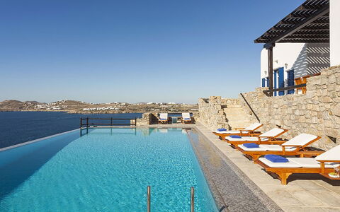 Villa Ariano: Blauw, Zwembad, Toevlucht, Zee, Kust, Villa, Badplaats, Hotel, Badplaats, Ligstoel