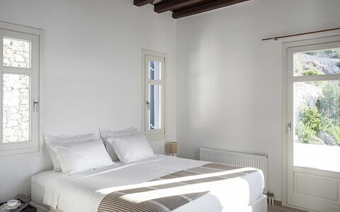 Villa Ariano: Meubilair, Interieur Ontwerp, Muur, Verdieping, Flooring, Bed, Kamer, Plafond, Slaapkamer, Verlichting