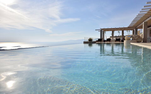 Villa Ivory: Water, Zwemwater, Zwembad, Zee, Toevlucht, Kust En Oceanic Landvormen, Oceaan, Kust, Strand, Kust