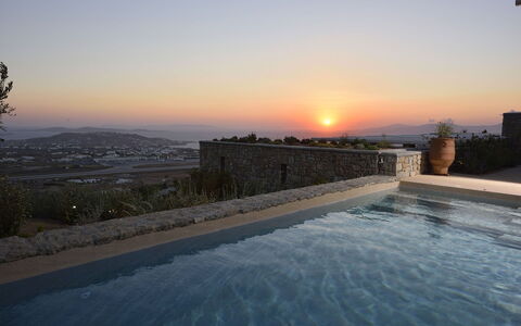 Villa Blue Moon: Schemer, Avond, Zwembad, Zonsondergang