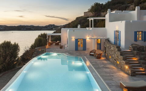 Villa Pinta: Blauw, Water, Zwemwater, Zwembad, Kust En Oceanic Landvormen, Kust, Toevlucht, Zee, Eco Hotel