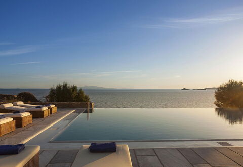 Villa Pinta: Water, Zwemwater, Zee, Kust En Oceanic Landvormen, Zwembad, Oceaan, Toevlucht, Kust, Tropen, Strand