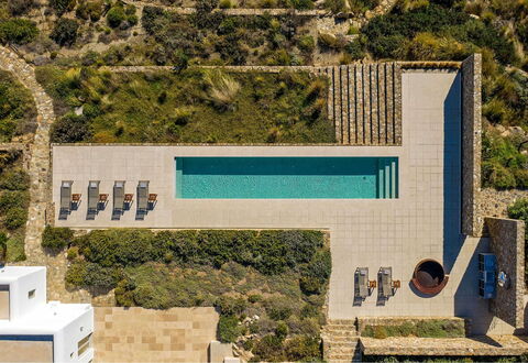 Villa Virgil: Zwembad