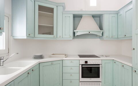 Efkalia: Cabinetry, Keuken, Interieur Ontwerp, Countertop, Flooring, Huis, Meubilair, Lade, Kast, Toestel Van De Keuken