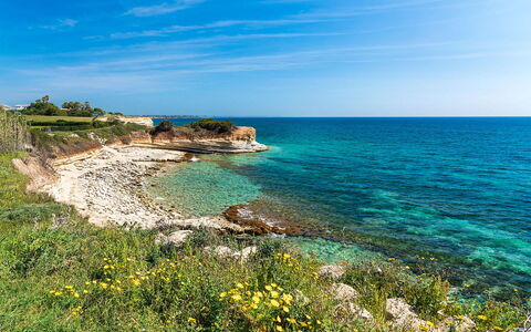 Villa Betty: Blauw, Water, Zwemwater, Kust, Kust En Oceanic Landvormen, Zee, Zomer, Kust, Strand, Oceaan