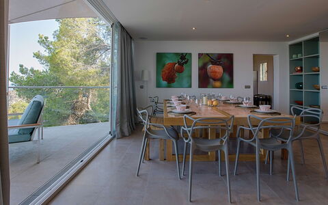 Baloo: Meubilair, Stoel, Interieur Ontwerp, Keuken En Eettafel, Tafel, Hout, Flooring, Eetkamer, Verdieping, Plafond