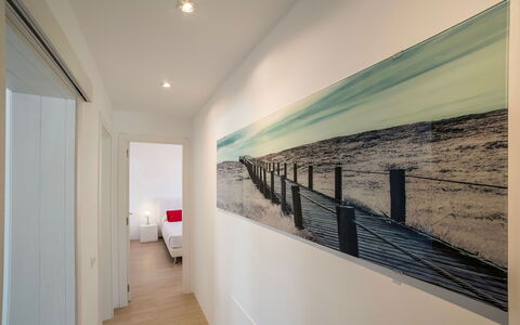 Villa Sabor: Flooring, Verdieping, Interieur Ontwerp, Plafond, Houten Vloer, Zee, Appartement, Oceaan, Hardwood, Laminaatvloer