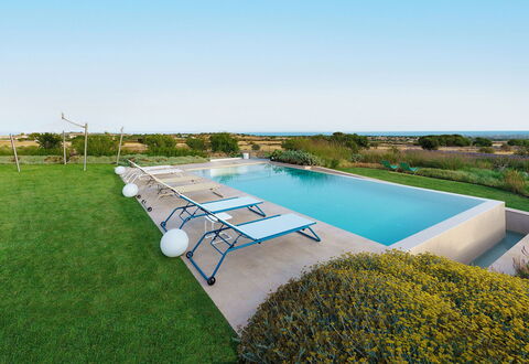 Villa Bel Prato: Blauw, Zwembad, Toevlucht, Buitenmeubels, Schaduw, Tuin, Landscaping, Thermae, Eco Hotel, Recreatiecentrum