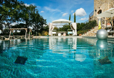 Villa Torre del Chianti: Zwembad, Toevlucht, Buitenmeubels, Paraplu, Ligstoel, Landgoed, Eco Hotel, Vrije Tijd, Villa, Hacienda