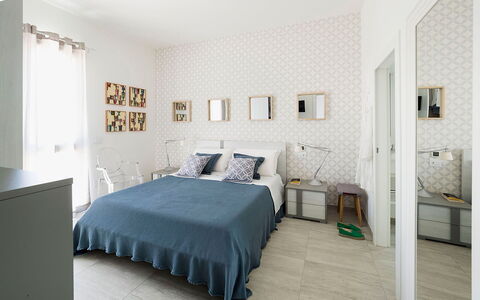 Thyme: Interieur Ontwerp, Flooring, Verdieping, Meubilair, Muur, Slaapkamer, Plafond, Hout, Kamer, Bed