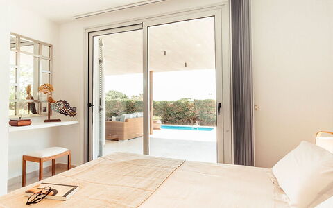 Villa Neper: Interieur Ontwerp, Meubilair, Hout, Flooring, Verdieping, Huis, Slaapkamer, Deur, Verlichting, Bed
