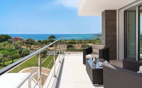 Villa Silvia: Zee, Stoel, Balkon, Kust, Buitenmeubels, Toevlucht, Eco Hotel