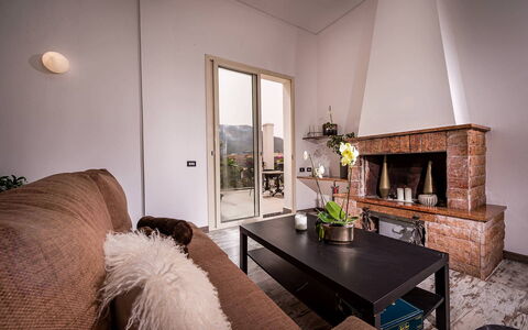 Casa Maurus: Meubilair, Interieur Ontwerp, Muur, Flooring, Hout, Plafond, Verdieping, Woonkamer, Kamer, Verlichting